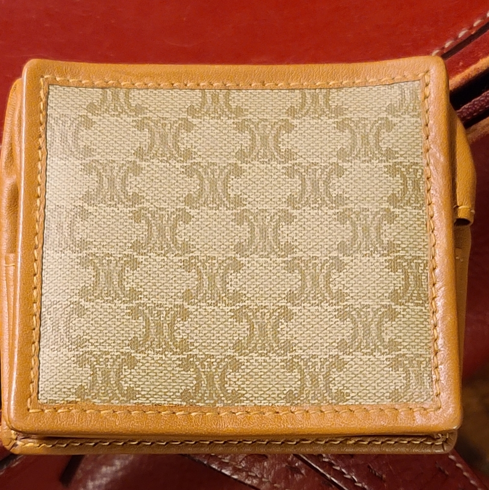 Celine authentic  Coin purse - Picture 2 of 16